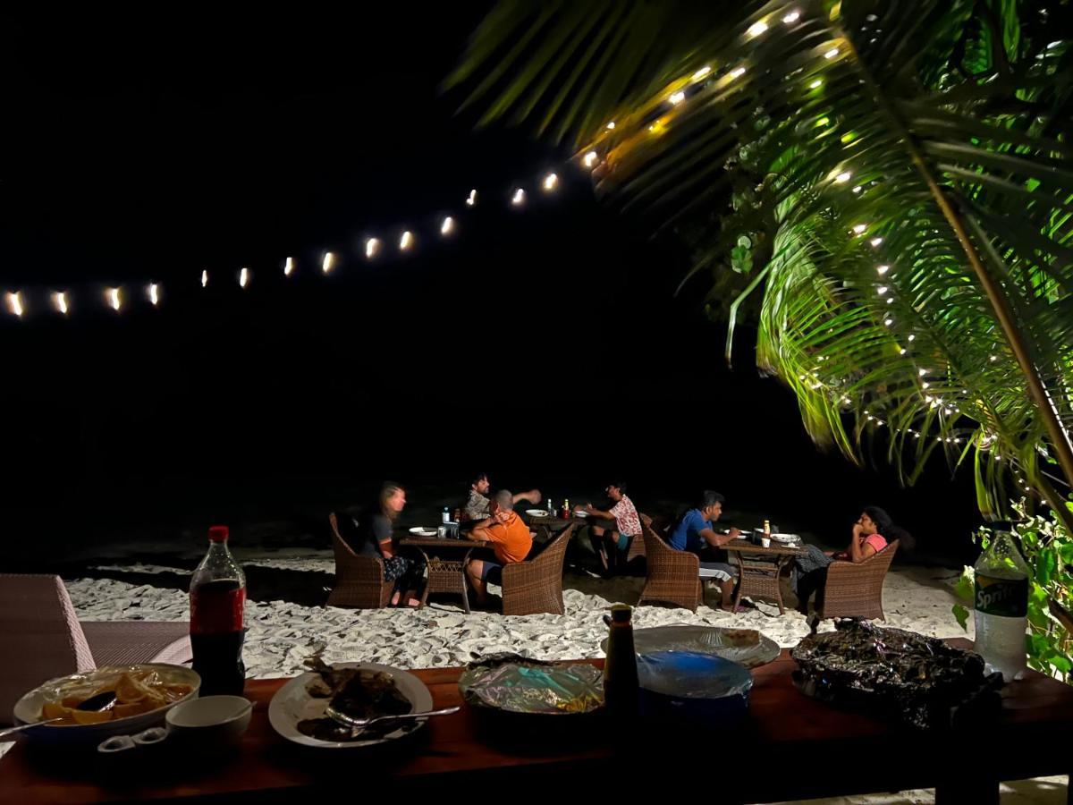 White Tern Maldives Hotel Maamigili Exterior foto