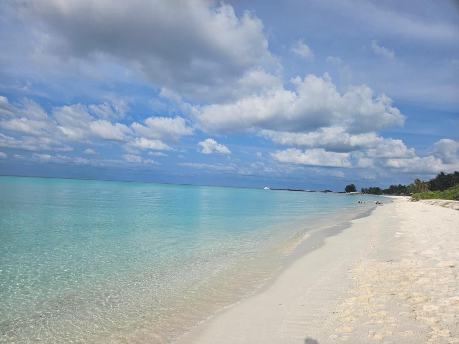 White Tern Maldives Hotel Maamigili Exterior foto