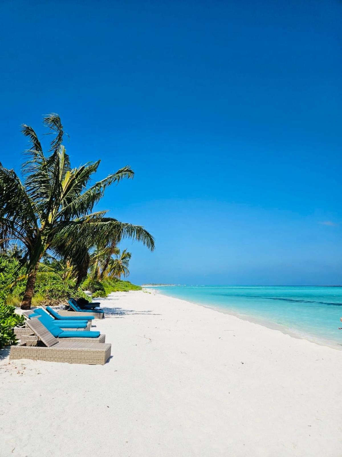 White Tern Maldives Hotel Maamigili Exterior foto